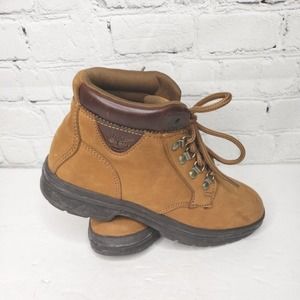 Timberland Womens Mattie 12376, 6" Waterproof, US 6.5 Brown Nubuck New‎ w/o box